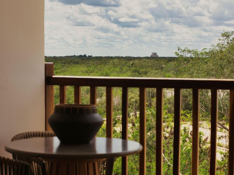 Hotel Mundo Maya Chichen Itza image