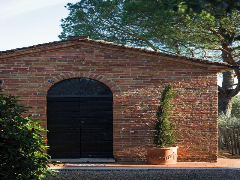 Borgo San Vincenzo image