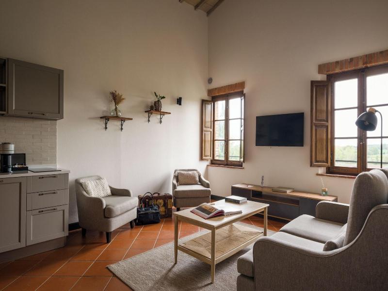 Borgo San Vincenzo image