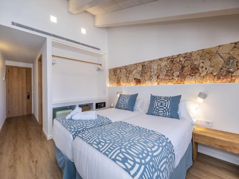 Hotel S'antiga Adults Only image