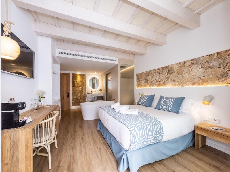 Hotel S'antiga Adults Only image