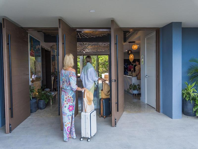 Vida Cayman image