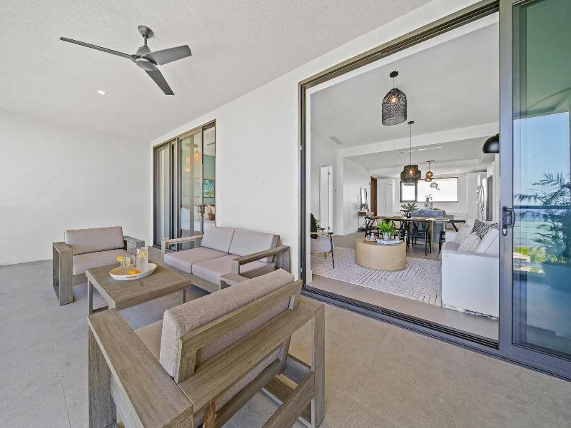 Vida Cayman image