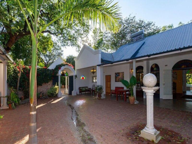 The Courtney Lodge image