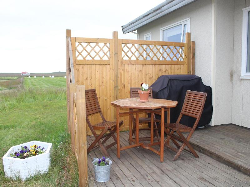 Stã³ri-bakki Guesthouse With Hot Tub