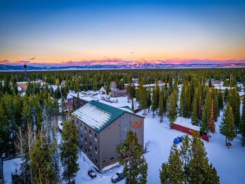 Wagon Wheel Hotel image