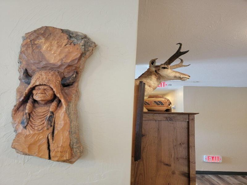 Wagon Wheel Hotel image
