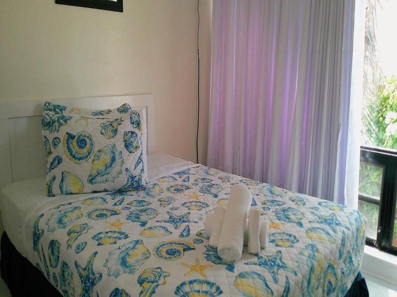 The Island Garden Hotel image