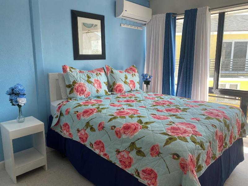 The Island Garden Hotel image