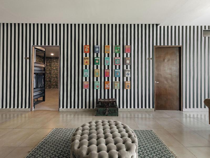 Bed In Mixed Room Near Coyoacan image