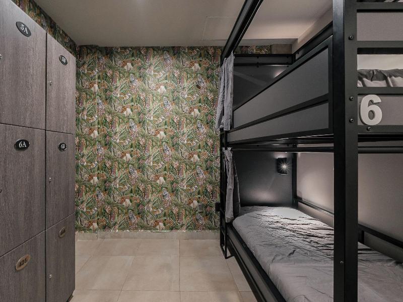 Bed In Mixed Room Near Coyoacan image