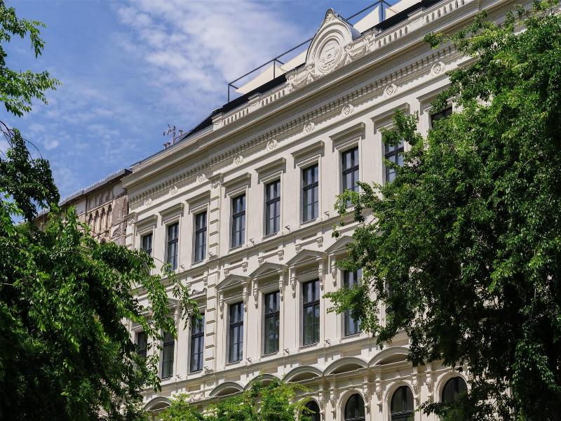 Radisson Collection Hotel, Basilica Budapest image
