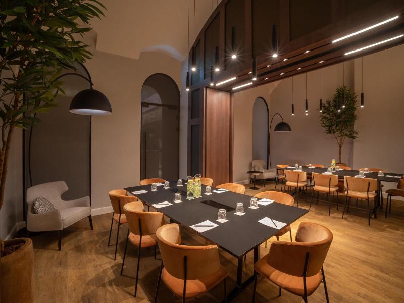 Radisson Collection Hotel, Basilica Budapest image