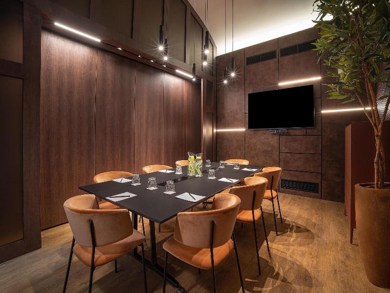 Radisson Collection Hotel, Basilica Budapest image