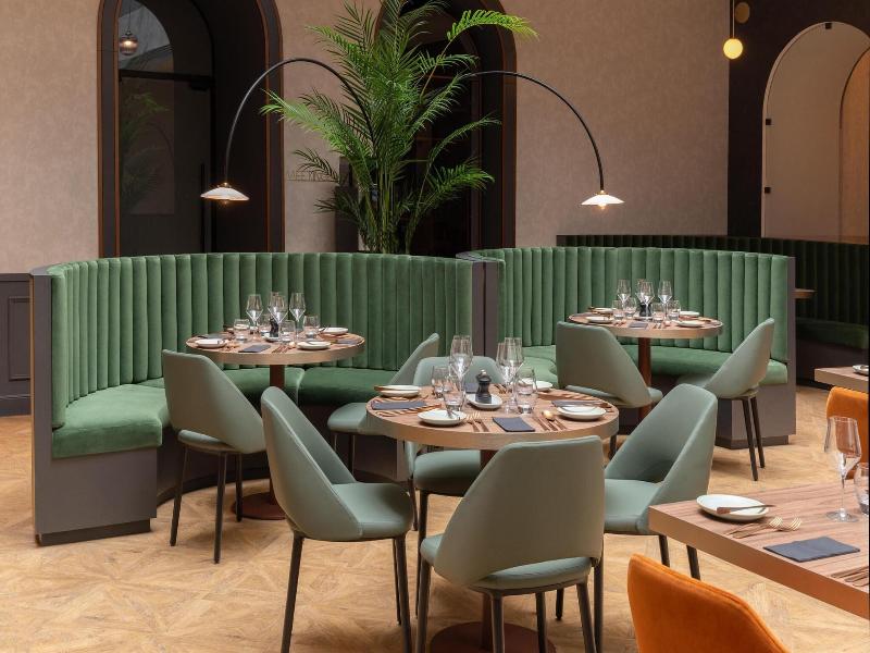 Radisson Collection Hotel, Basilica Budapest image