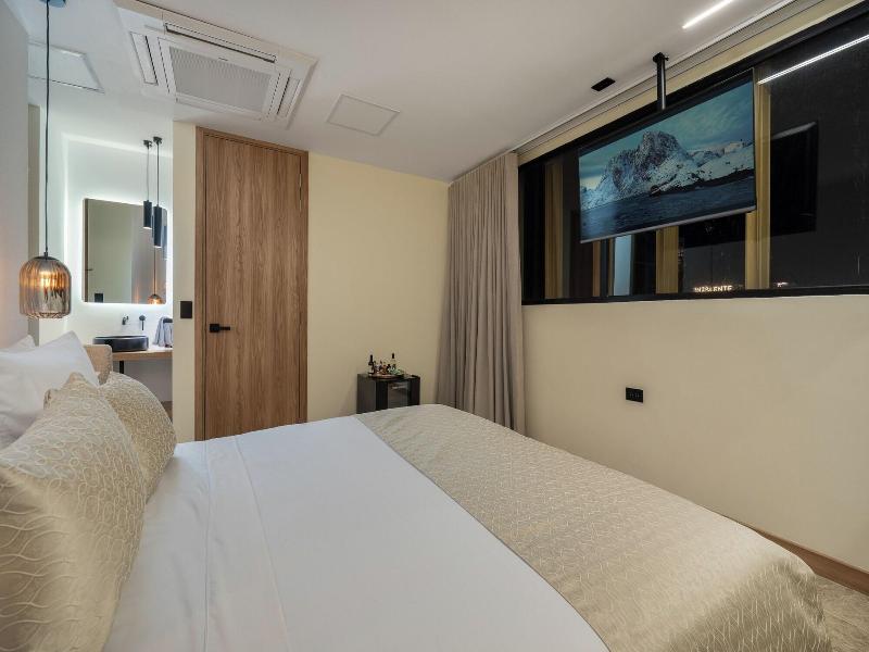 Lin Boutique Hotel By Housy Host image