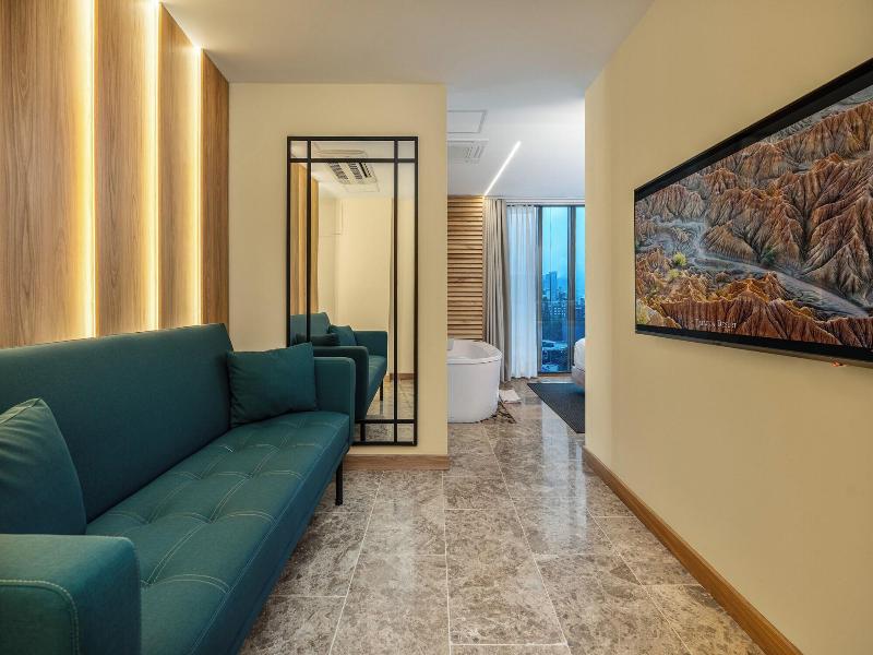 Lin Boutique Hotel By Housy Host image