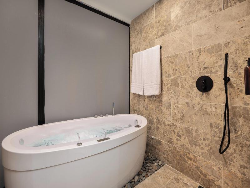 Lin Boutique Hotel By Housy Host image