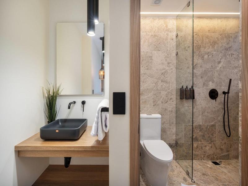 Lin Boutique Hotel By Housy Host image