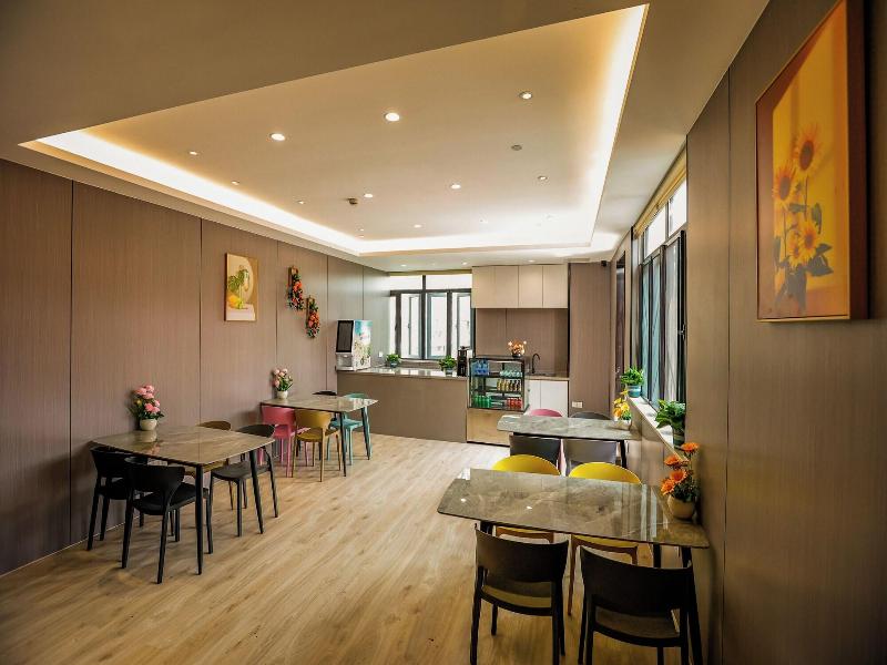 Ketangjian Apartment Hotel image