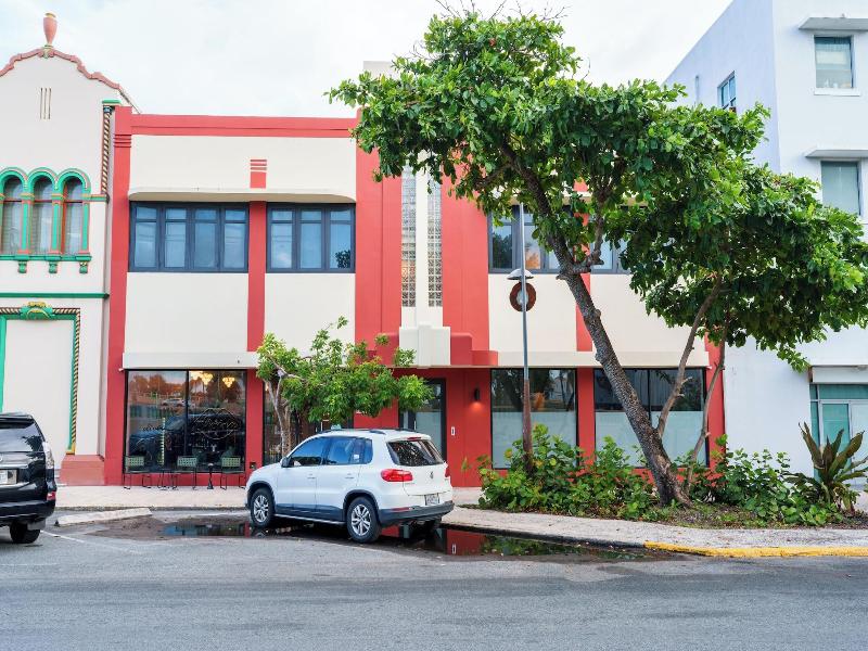 The Oliver Hotel image
