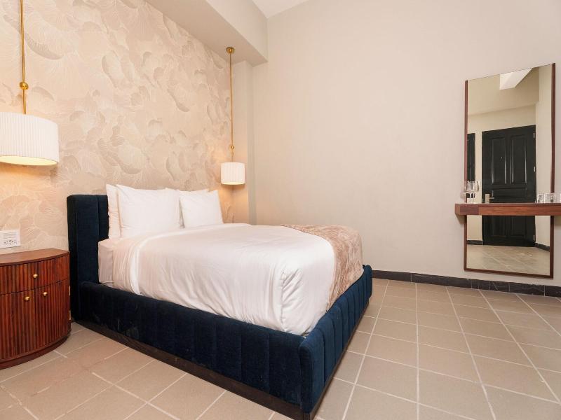 The Oliver Hotel image