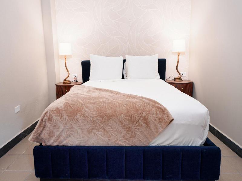 The Oliver Hotel image