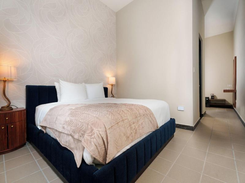 The Oliver Hotel image