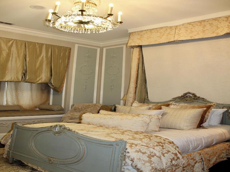 The Wheeler Mansion image
