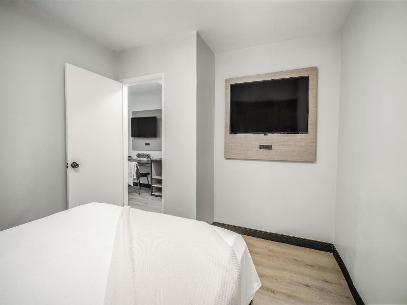 Erth Inn By Aga- San Ysidro — view