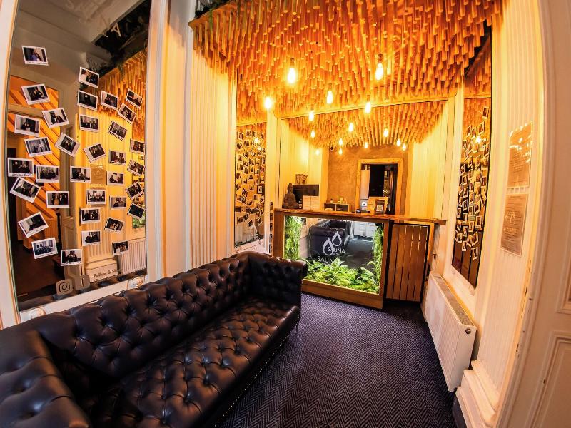 Wellness Rooms Central image