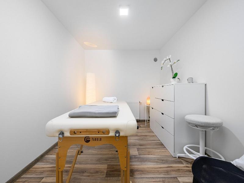 Wellness Rooms Central image