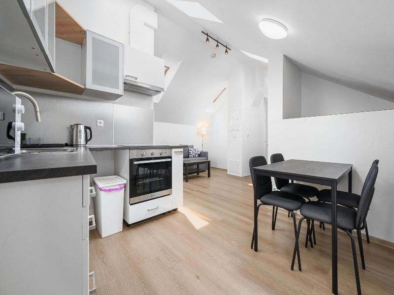 Wellness Rooms Central image