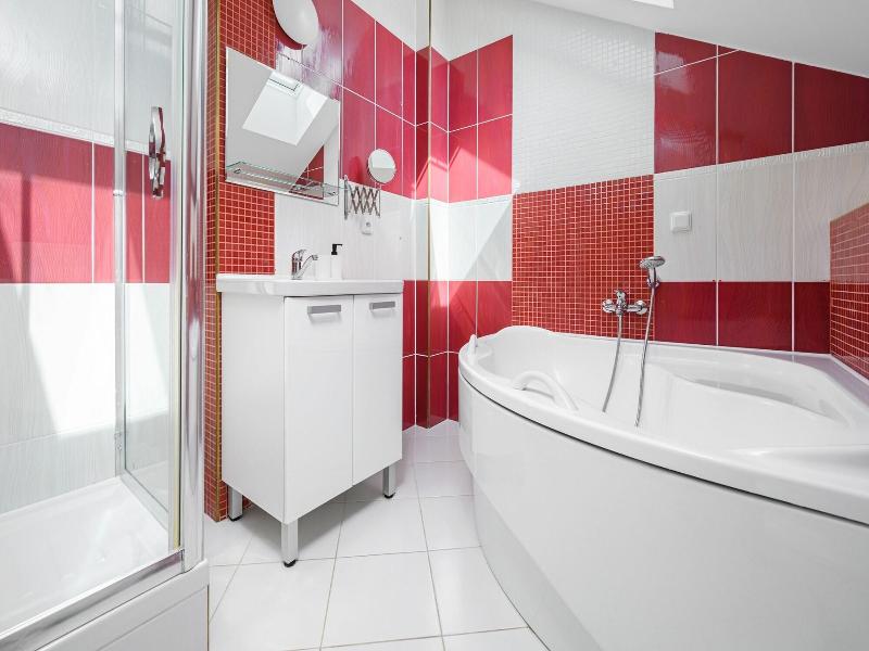 Wellness Rooms Central image