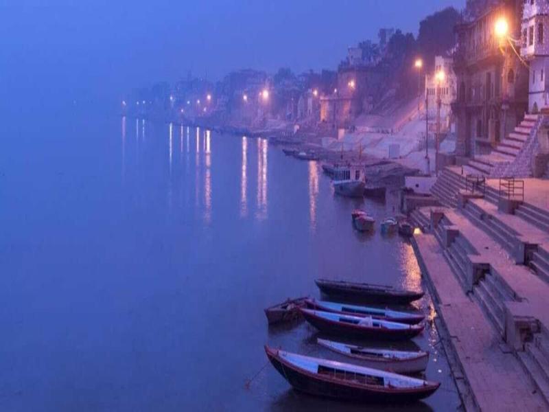 Sada Shiv Guest House Near Ganga River image