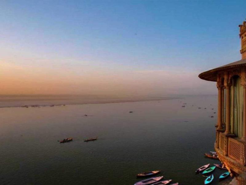 Sada Shiv Guest House Near Ganga River image