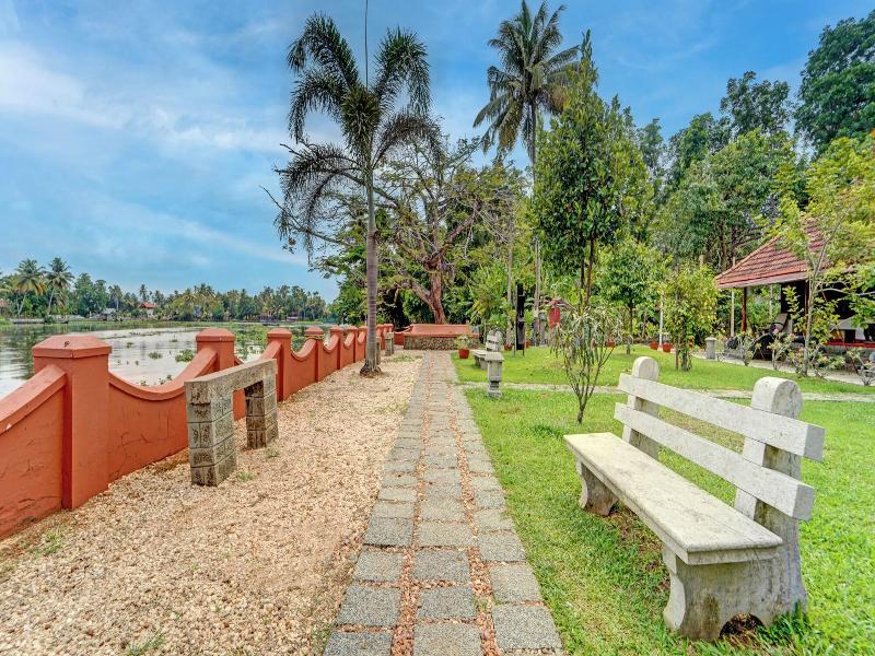 Alaya Stays Palm Dale By The Backwaters image