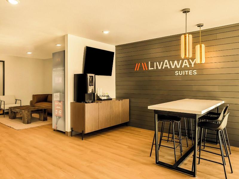 Livaway Suites Seattle-renton image