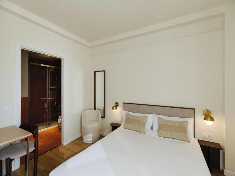 Atipico Madrid image