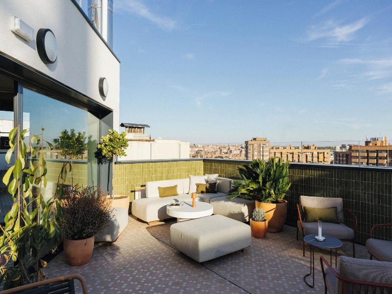 Atipico Madrid image