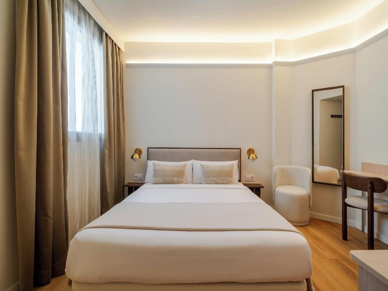Atipico Madrid image
