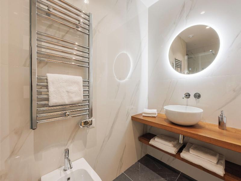 Sm Mellini Relais image
