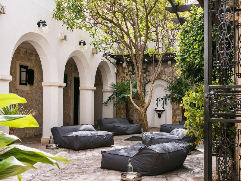 Villa Giardino Heritage Boutique Hotel Bol image