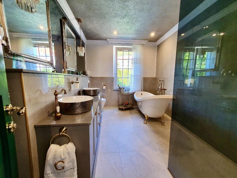 Villa Giardino Heritage Boutique Hotel Bol image