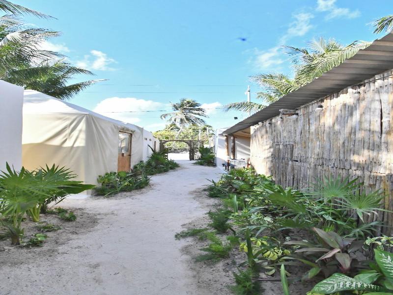 Arena Y Mar Seaside Glamping Adults Only — exterior view