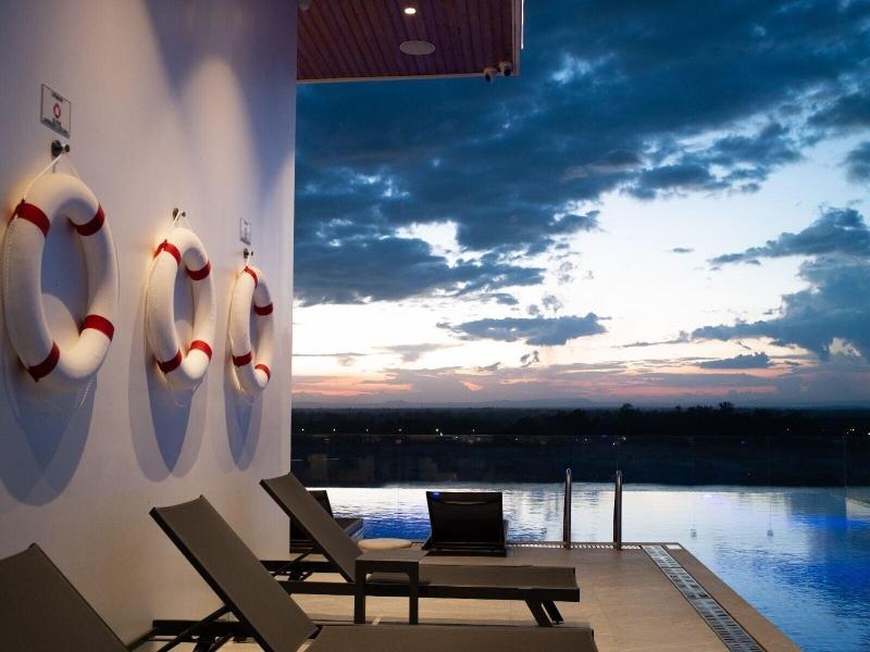 One Riviera Hotel And Residences image