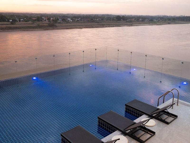 One Riviera Hotel And Residences image