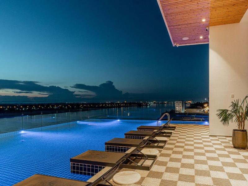 One Riviera Hotel And Residences image