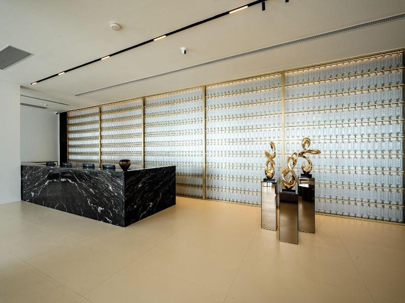 One Riviera Hotel And Residences image