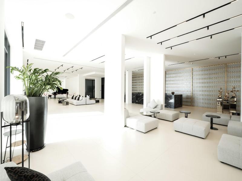 One Riviera Hotel And Residences image